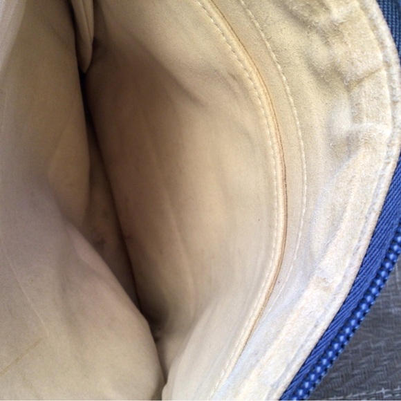 ❌️SOLD❌️ Michael Kors Neon Blue Neoprene Messenger Crossbody Bag - Picture 11 of 12